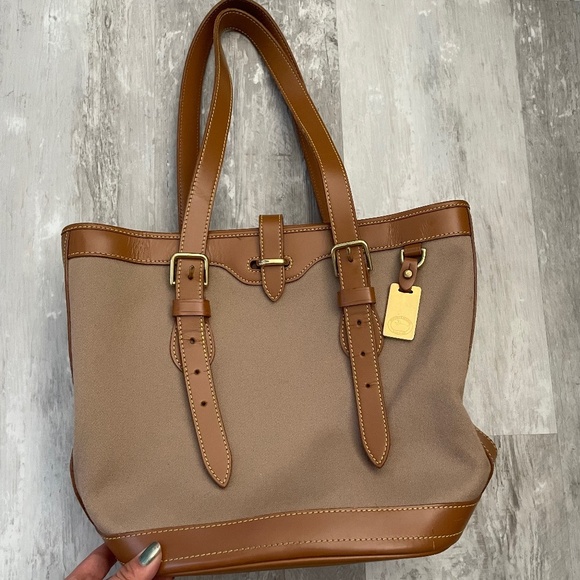 GUC Dooney  & Bourke Canvas and Leather Beige Tote Size Small/Medium Sized - Picture 1 of 10